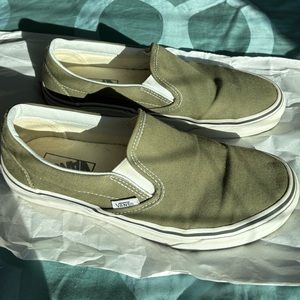 Vans Classic Slip-Ons — M 6.5 / W 8.0 — Olive Green